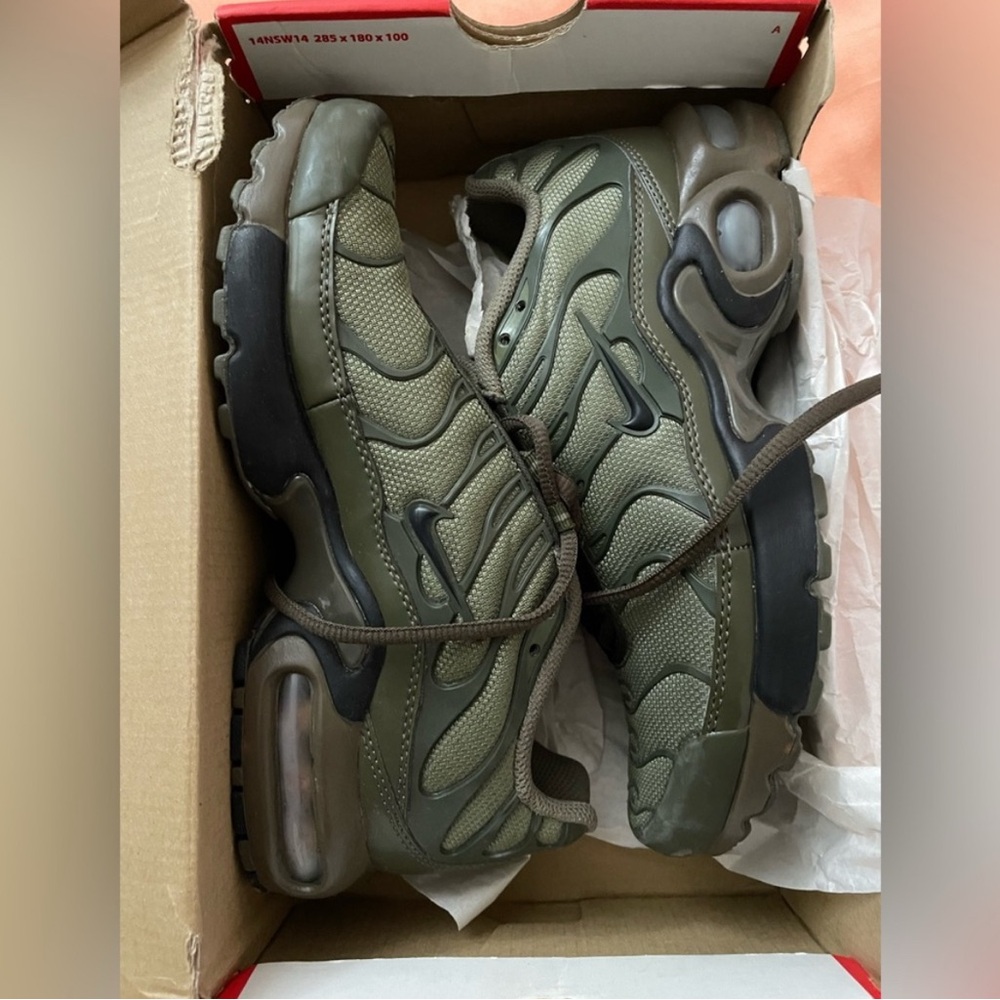Size 5.5Y - Youth -Nike Olive Green Airmax Sneakers